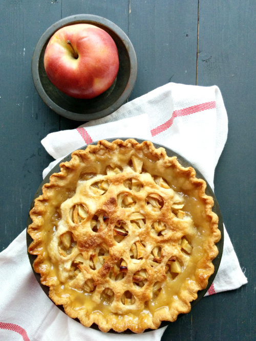 old-fashioned-apple-pie