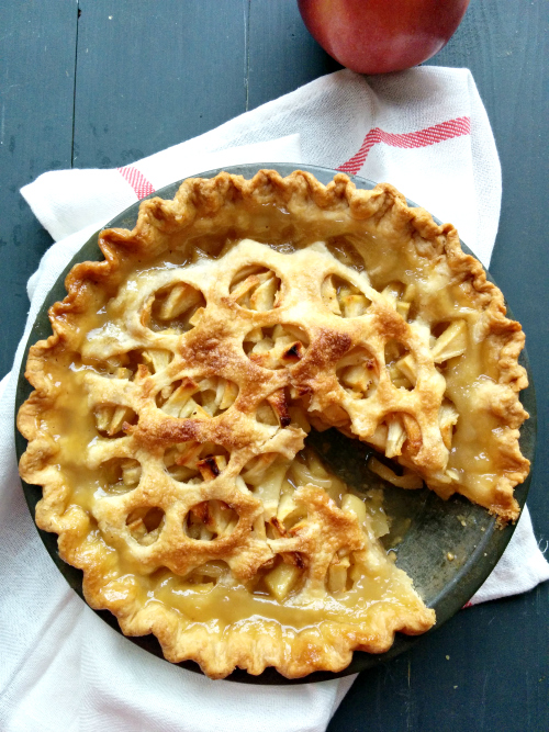 old-fashioned-apple-pie