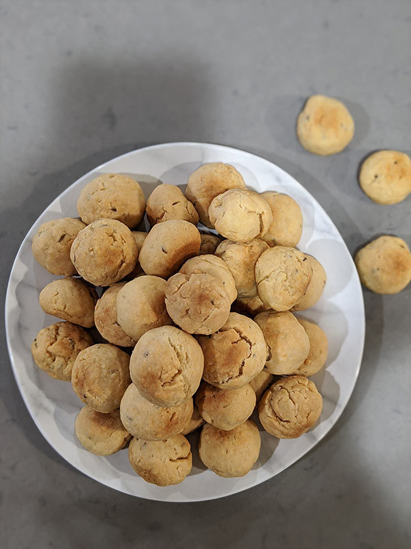 surati caraway biscuits plate full baked