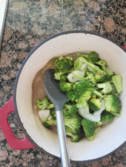 garlicky spinach broccoli soup broccoli tosoup