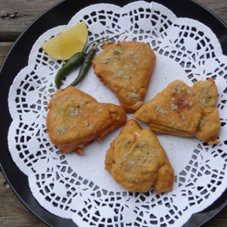 Paneer Pakoda - Indian Cheese Fritters