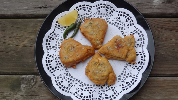 Paneer Pakoda - Indian Cheese Fritters