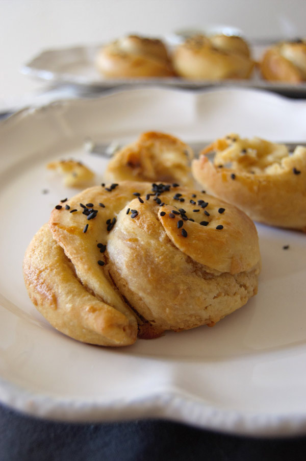 Honey Filled Armenian Rolls - Tahinli