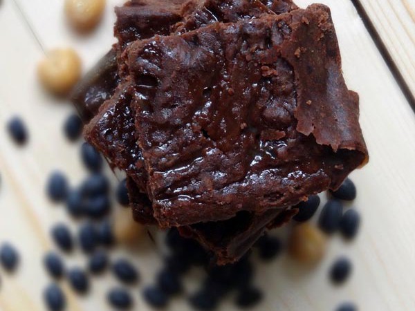 Healthy Chocolate Bean Brownies