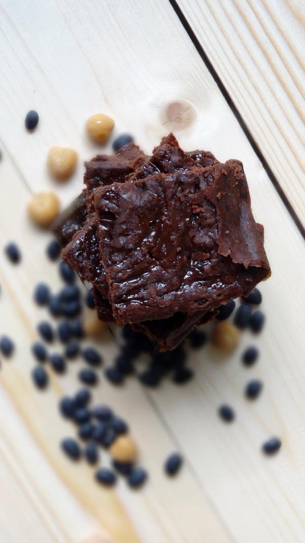 Healthy Chocolate Bean Brownies