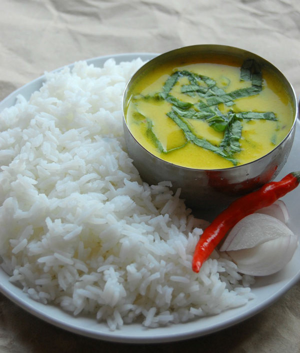 Palak Punjabi Kadhi with rice
