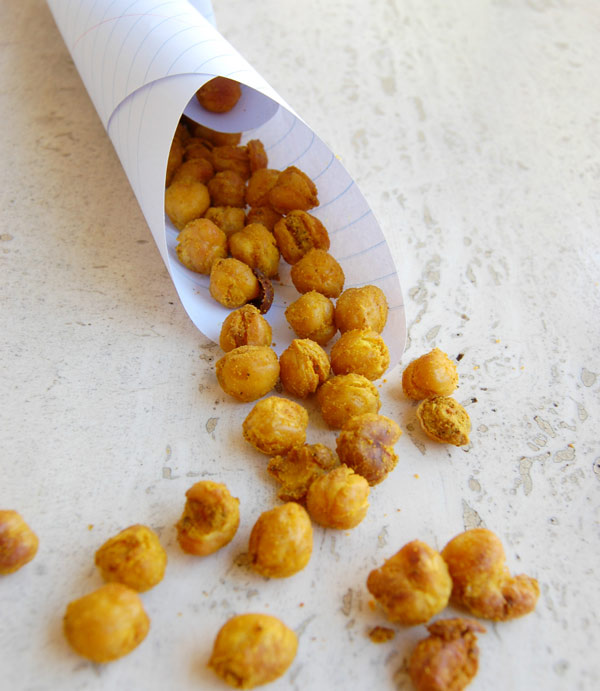 spicy roasted chickpeas