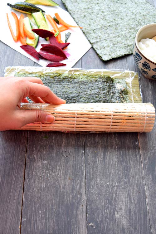 How to Make Spicy Mayo Vegetable Sushi Step 5