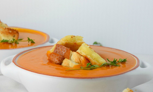 Creamy Tomato Soup With Grilled Cheese Croutons