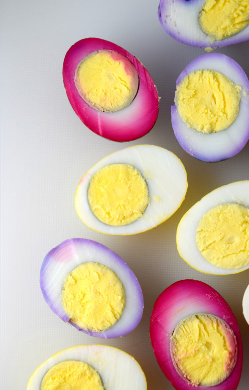 Inside of How to Naturally Color Eggs