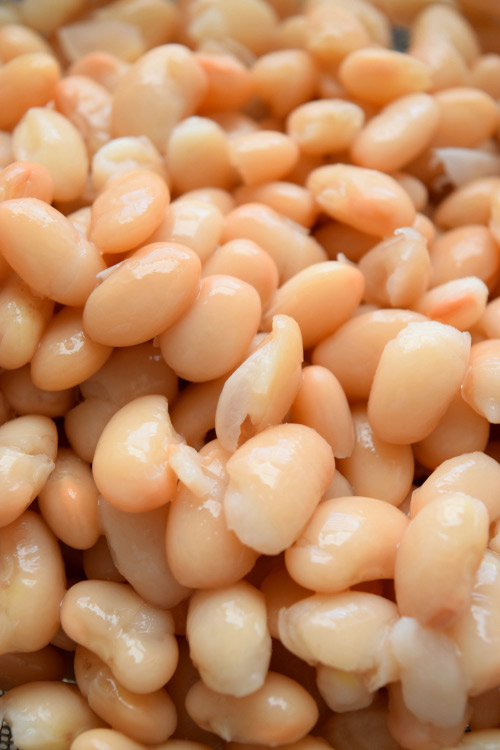 White Beans for Cheesecake Factory White Chicken Chili & Rice Bowls
