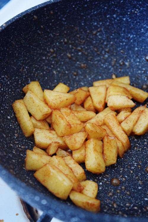 Cinnamon Apples for Yogurt Apple Pie