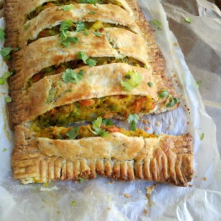 Large Version of Loaded Spicy Veggie Pie