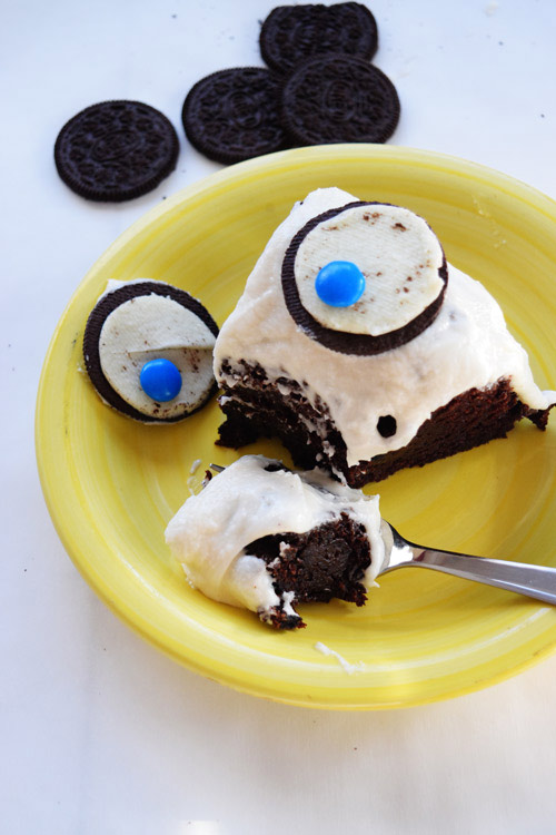 Chocolate Oreo Cake Slice