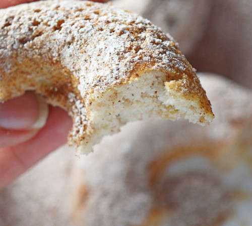 Apple Pie Cake Doughnut