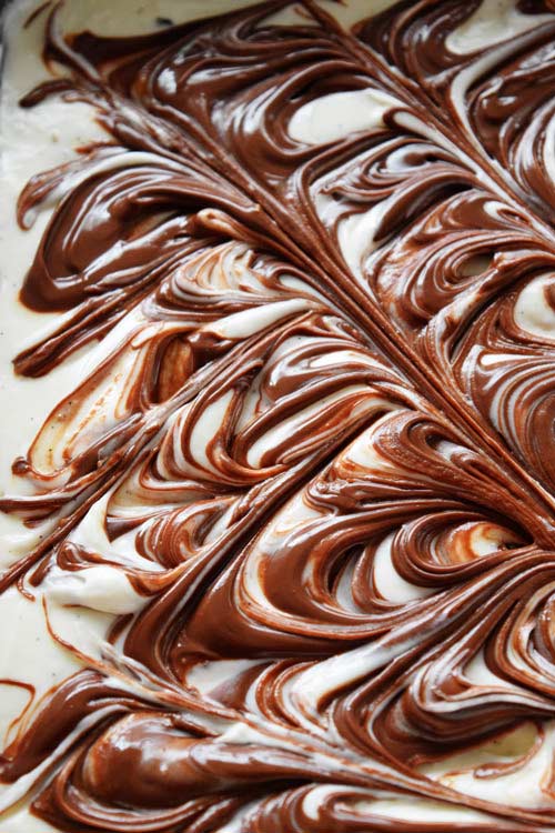 Nutella Swirls on No Bake Oreo Nutella Bars