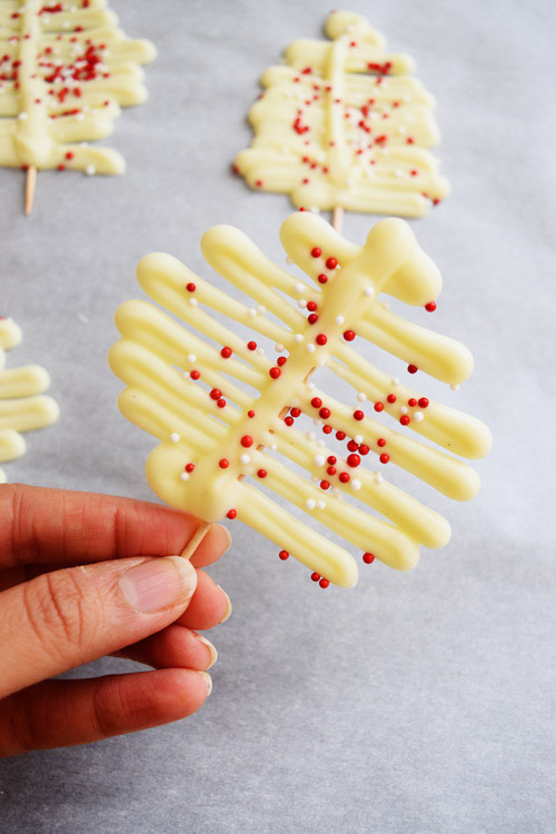 Icing Christmas Tree for Cupcakes