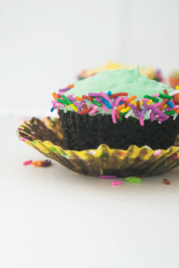 one bowl chocolate cupcake