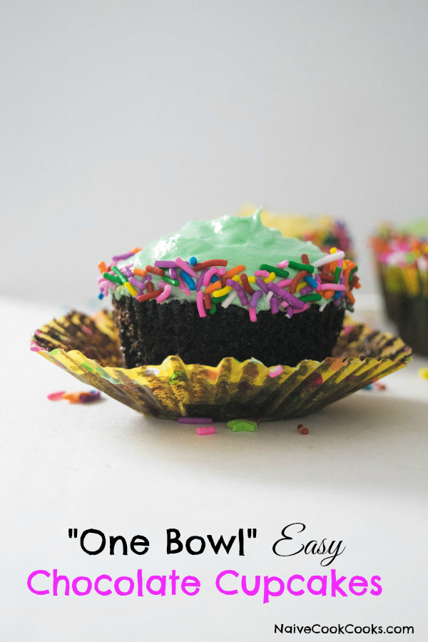 one bowl easy chocolate cupcakes