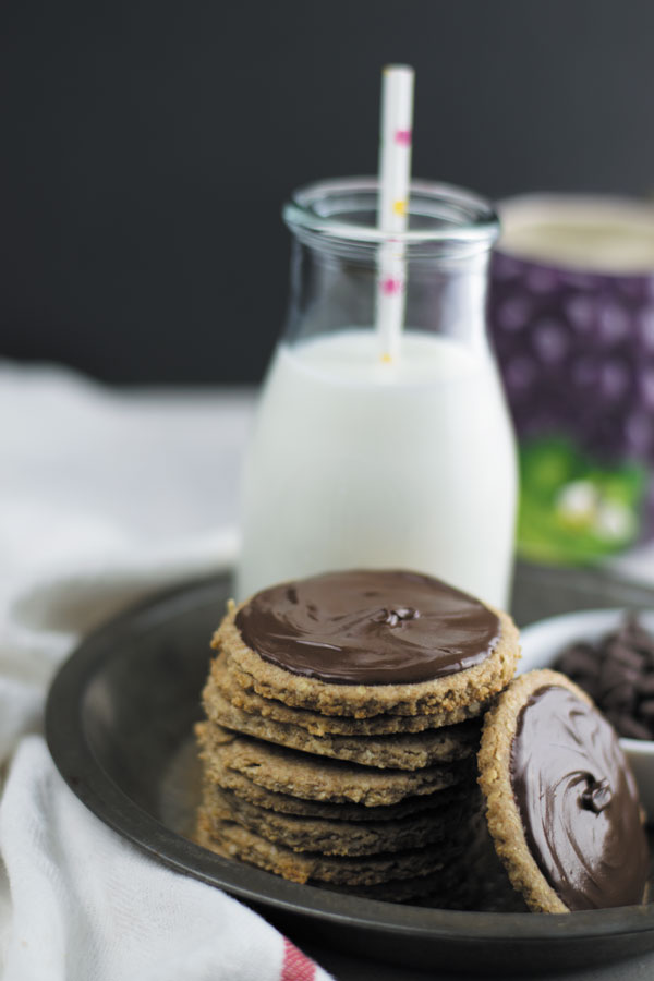 chocolate digestive biscuits