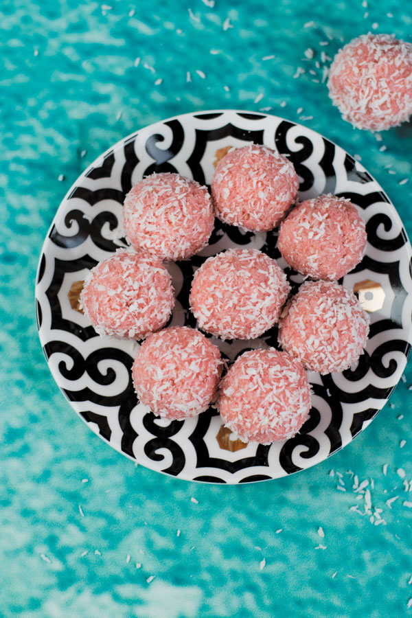 Rose Coconut Ladoo Complete 2