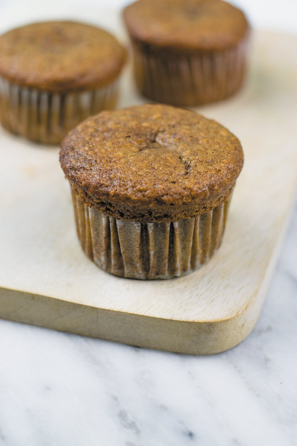 baked nutella banana breakfast muffins