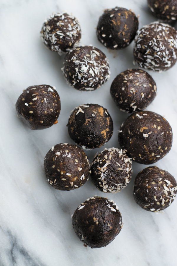 no bake honey cocoa energy bites ready to eat