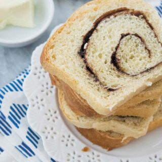 fresh cinnamon swirl sandwich bread title