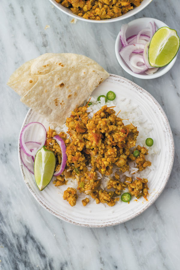 Chicken Keema - Indian spiced meat, just 30 mins start to finish, a perfect healthy comfort food which is way better than take out!