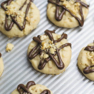 Walnut Butter Cookies - all you need is just few ingredients, less than 30 mins is all you need to make these soft melt-in-mouth cookies! These are soft and makes for a perfect gift!