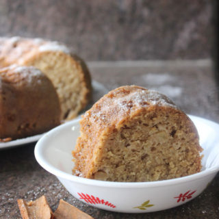 apple cinnamon cake - a super easy soft melt-in-mouth cake perfect for snacking! A great summer dessert for get togethers & even better for when the weather gets colder!