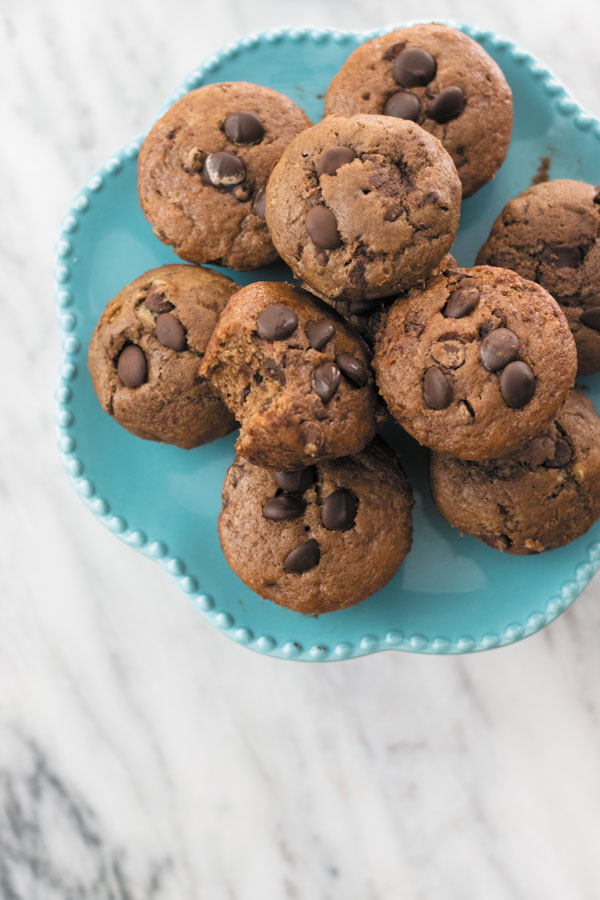 Chocolate Banana Muffins - these Eggfree, Butterfree and dairyfree muffins are the best banana chocolate muffins out there! No FUNNY ingredients!! Super soft and intense chocolate flavor makes them kids favorite!!