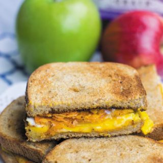 Nacho Chips Breakfast Sandwich - Simple 4 Ingredient breakfast sandwich, nacho chips make simple egg & cheese sandwich hard to resist! These are so POPULAR at my place!