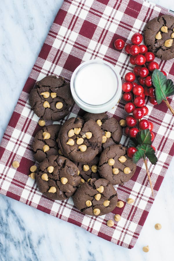 Chocolate PB Brookies - easy, eggless CHOCOLATE BROWNIE COOKIES with PEANUT BUTTER. Popular holiday treat loved by all!