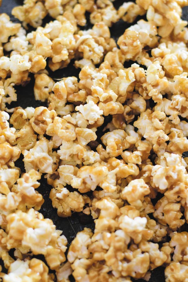 Old Fashioned Caramel Corn - Crunchy Caramel Corn made with just few basic ingredients! Great holiday gift or for snacking for at home movie nights!