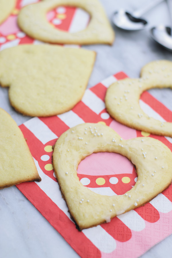 Coconut & jam heart cookies - Coconut cookies with strawberry jam sandwiched in between. So good, just few ingredients and ready in under an hour!