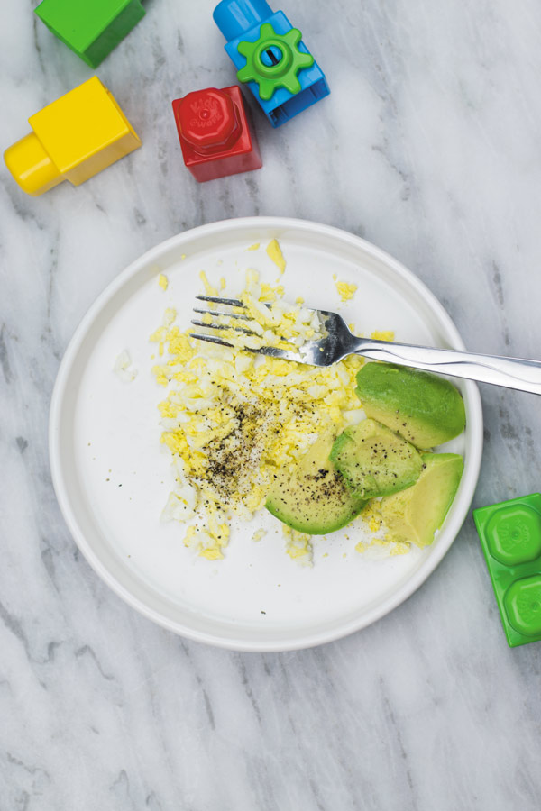 mashing-for-avocado-egg-mash