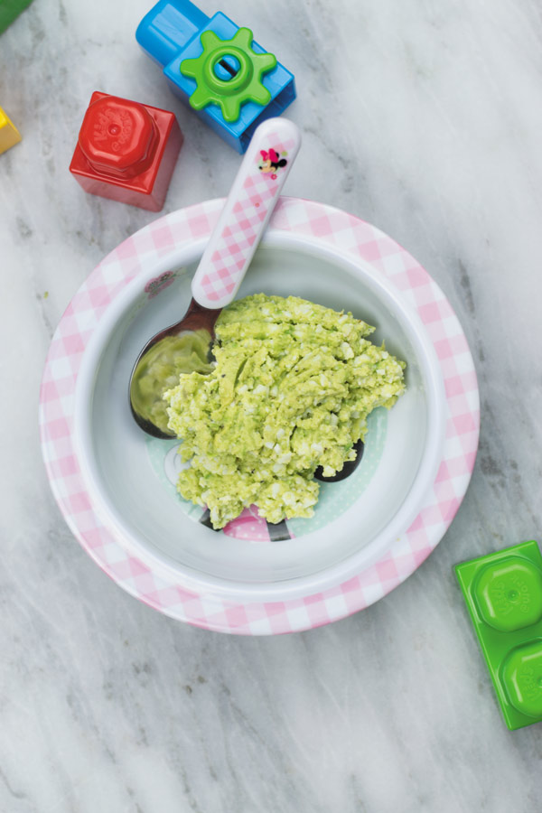 ready-to-eat-avocado-egg-mash