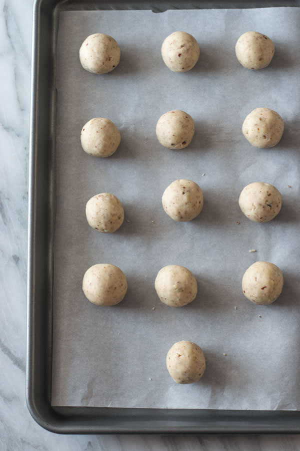 making of pecan snowballs