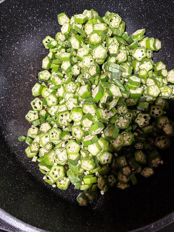 quick stir fry okra bhindi cooking