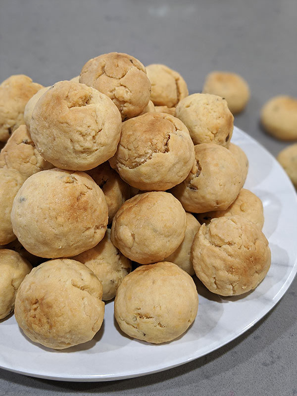 surati cumin biscuits plate full ready for eating